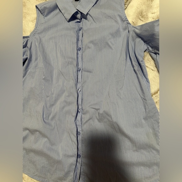 Worthington Light Blue Cold Shoulder Button Down Collar Shirt - Picture 6 of 11